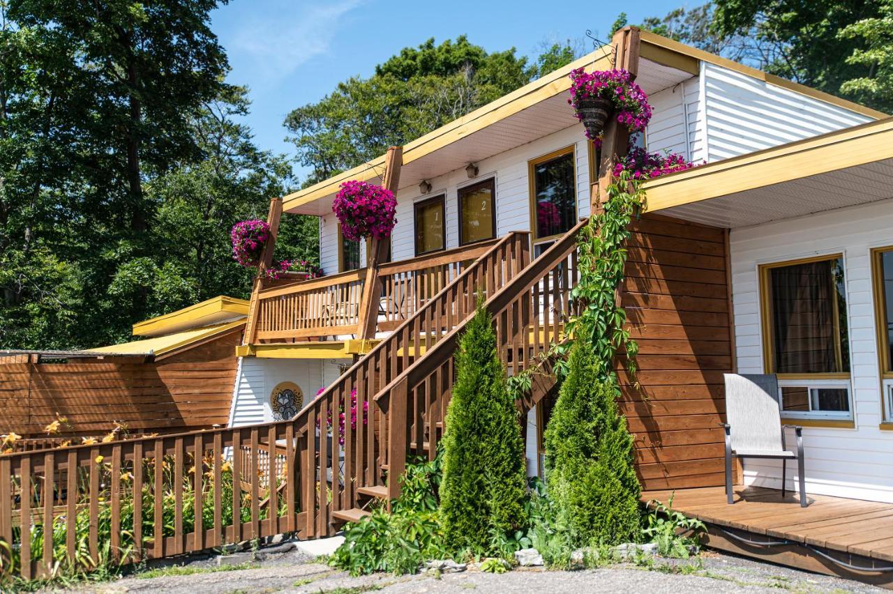 Motel Ile D'Orleans Sainte-Petronille Esterno foto